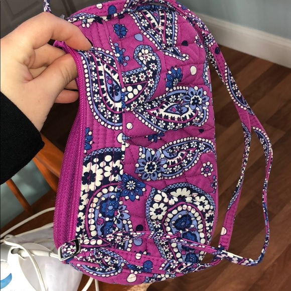Small Vera Bradley purse - Picture 3 of 4